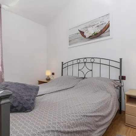Tiffany In Grabri Hébergement de vacances
